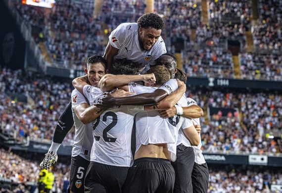 Nhận định soi kèo Gijon vs Valencia lúc 03h00 ngày 17/12/2025